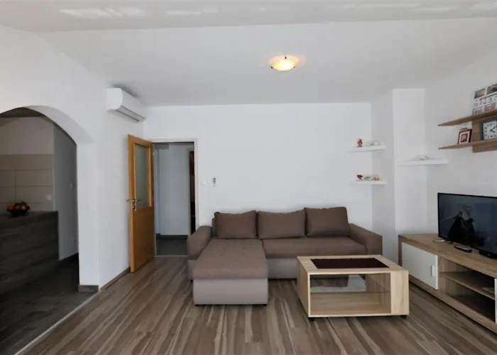Apartment Petra